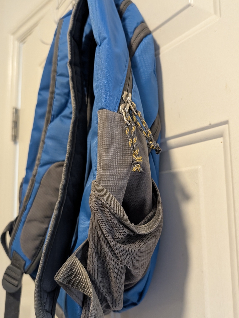 Blue & Gray Men's Daypack Backpack - Picture 3 of 10